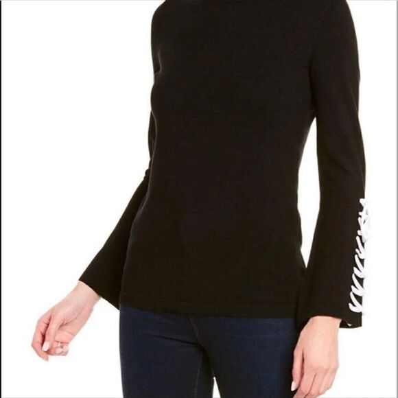 Premise Studio Bell-sleeve Sweater in Black - Lyst - Picture 5 of 10